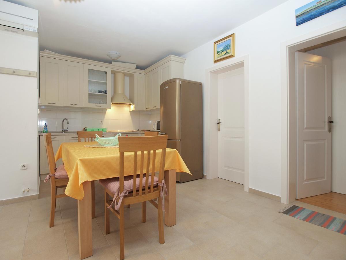Apartments Ana 1707 Banjole Esterno foto