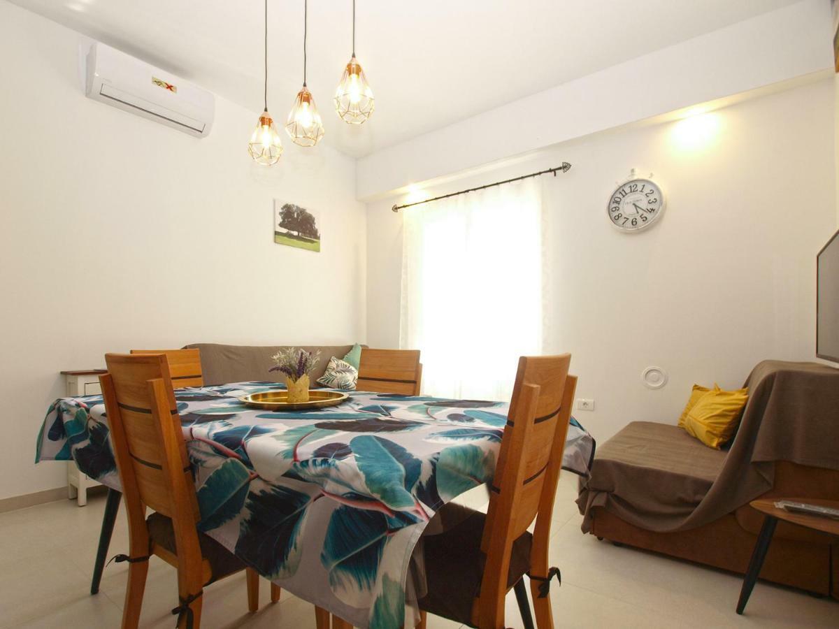Apartments Ana 1707 Banjole Esterno foto